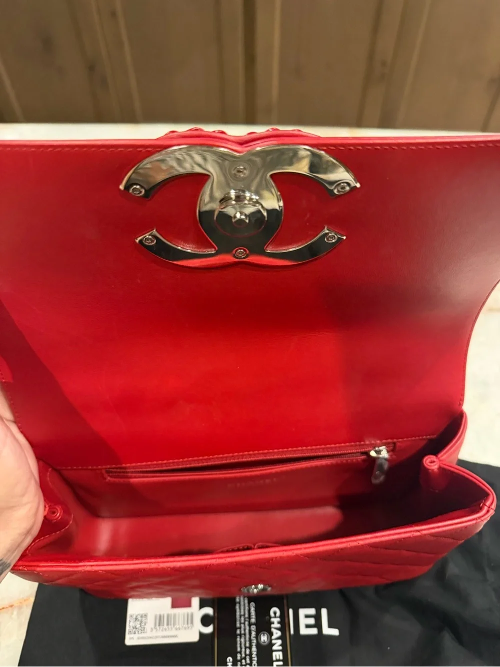 CHANEL elegant red